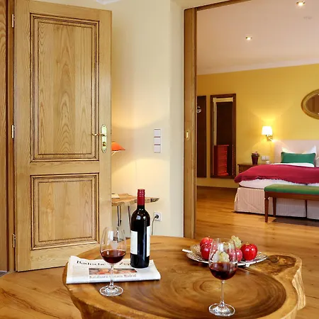 Behringer's Traube Hotel